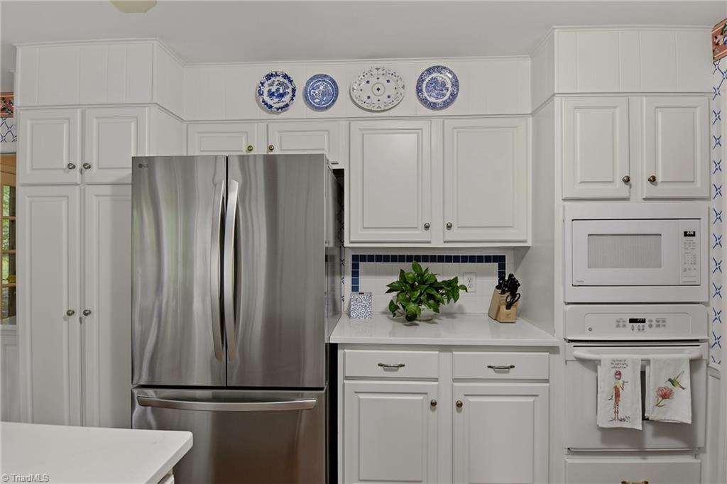 2717 Asbury Terrace Property Photo 15