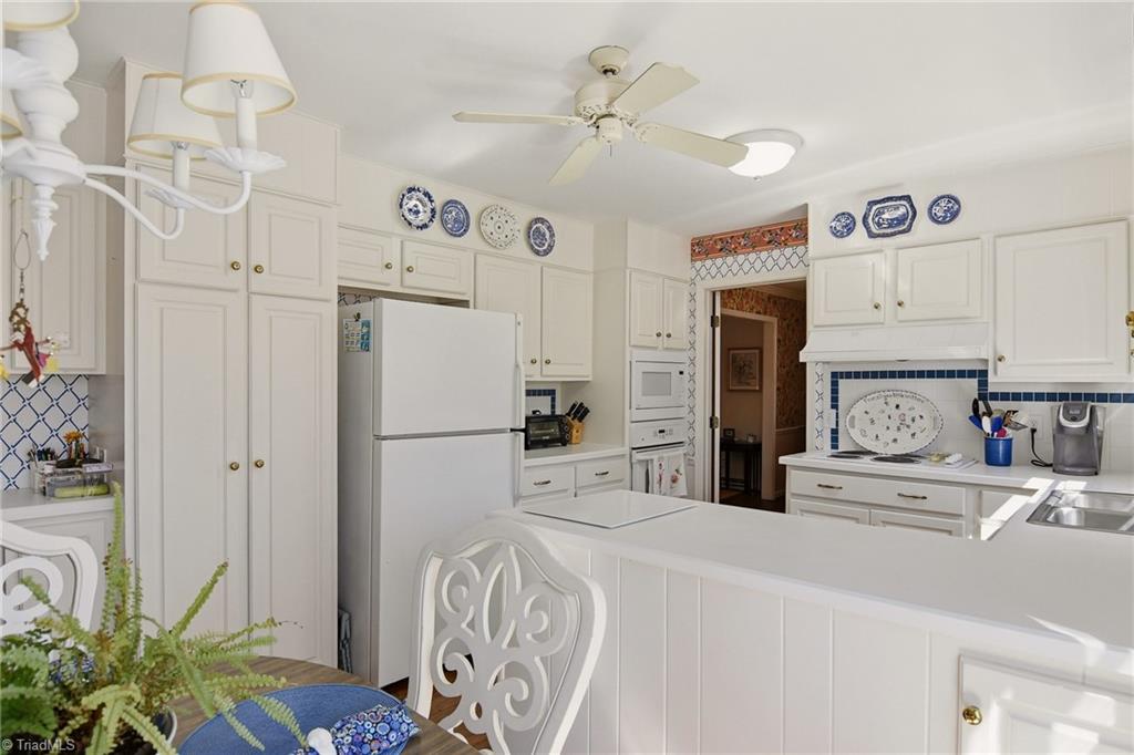 2717 Asbury Terrace Property Photo 22