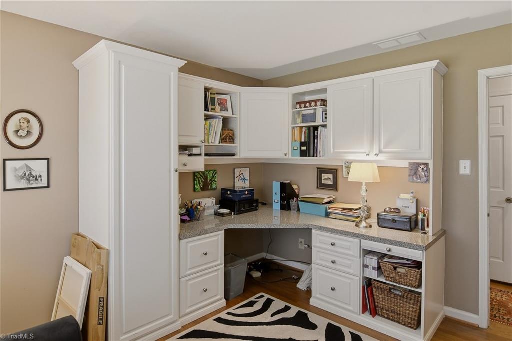 2717 Asbury Terrace Property Photo 33