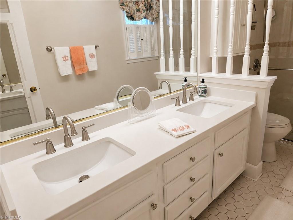 2717 Asbury Terrace Property Photo 36
