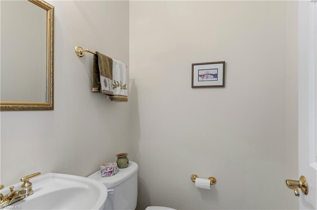 1869 Curraghmore Road Property Photo 14