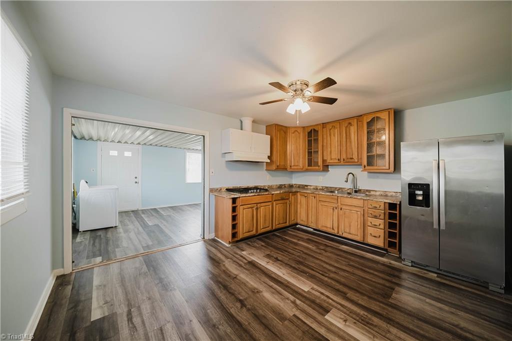 2102 Bothwell Street Property Photo 7