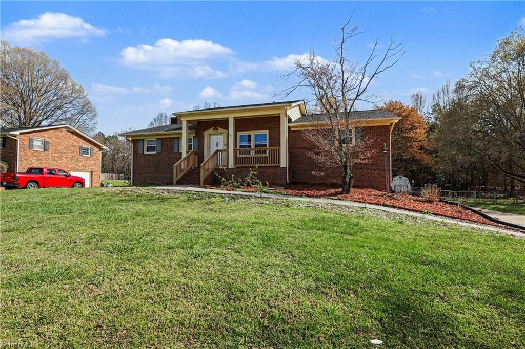 196 Havenwood Drive Property Photo 4
