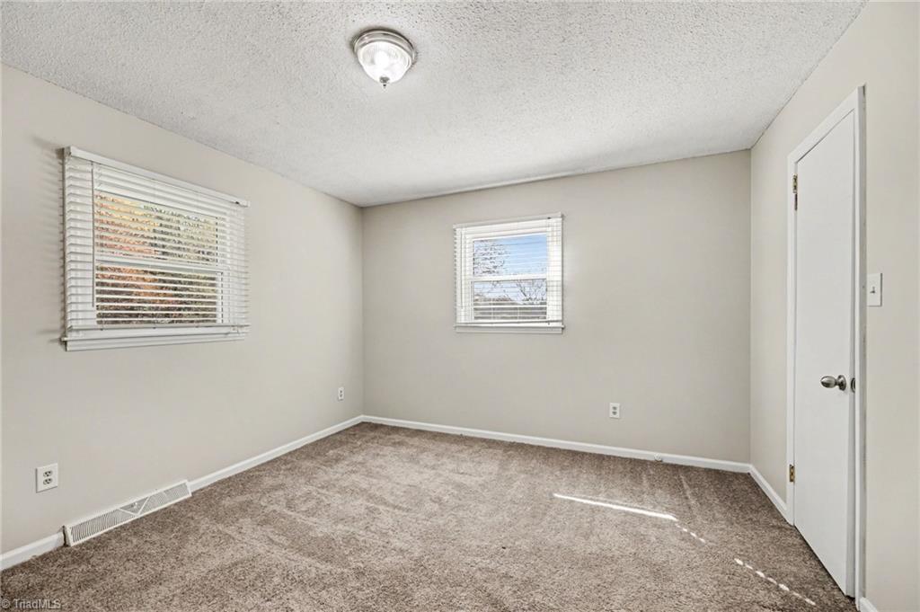 196 Havenwood Drive Property Photo 16