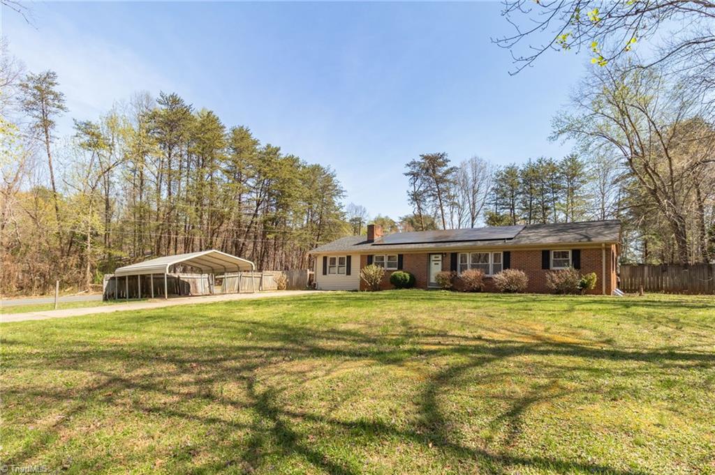 8225 Easley Road Property Photo 2