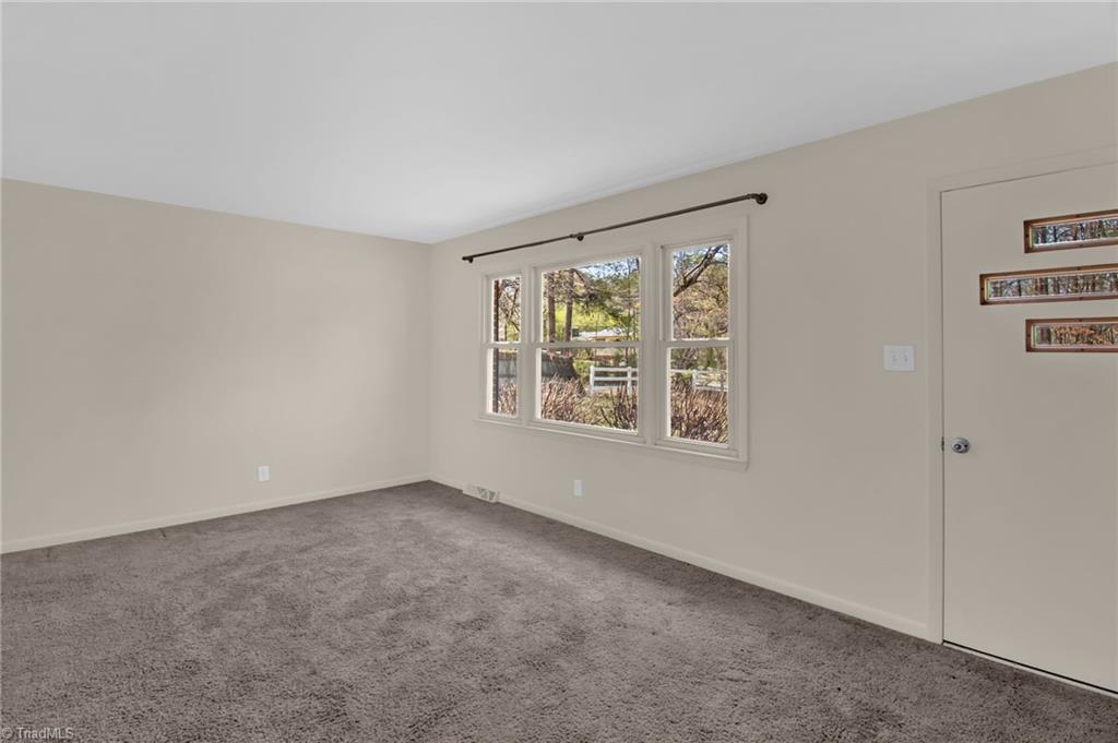 8225 Easley Road Property Photo 5