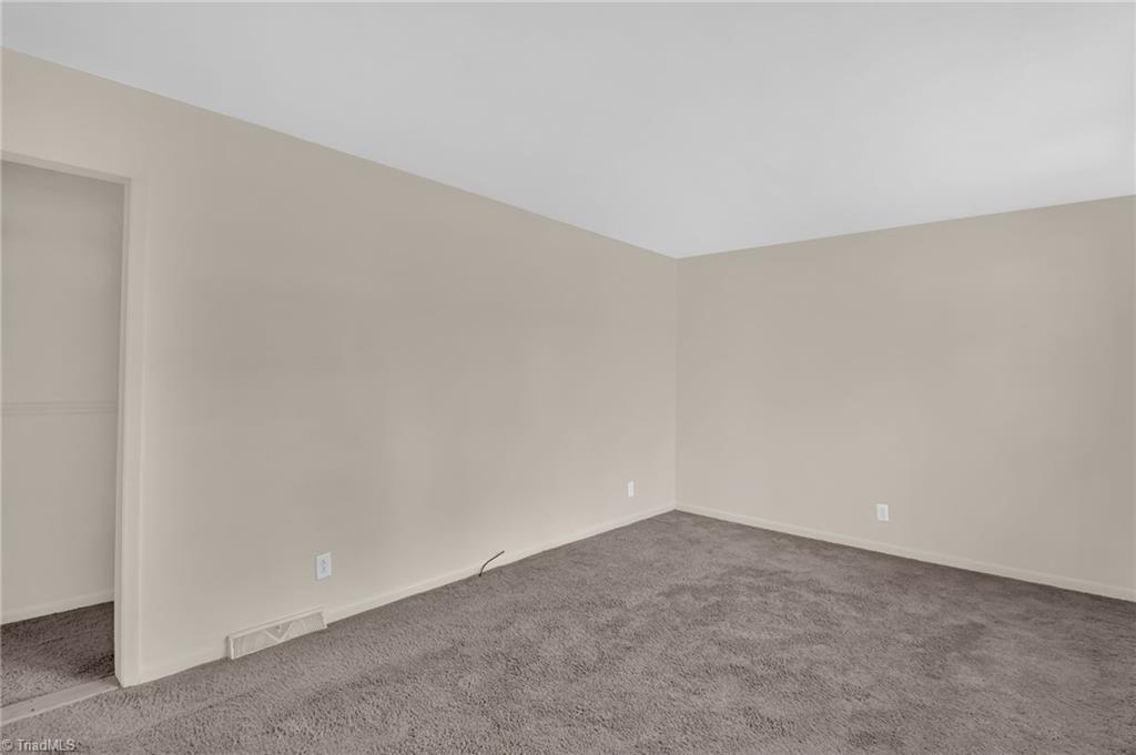 8225 Easley Road Property Photo 6