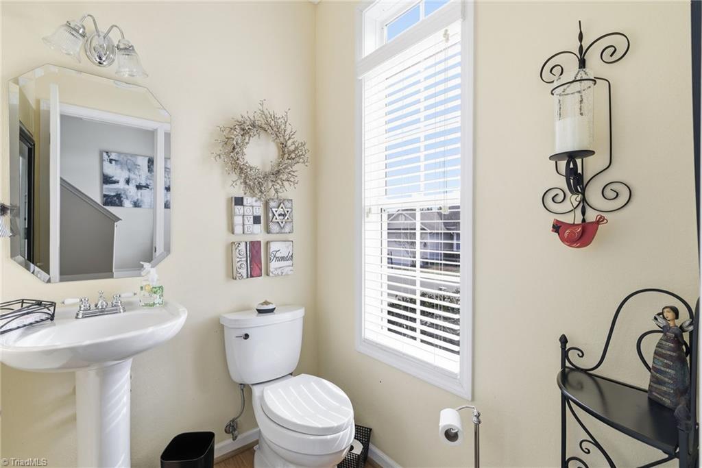 252 Brooks Landing Drive Property Photo 12