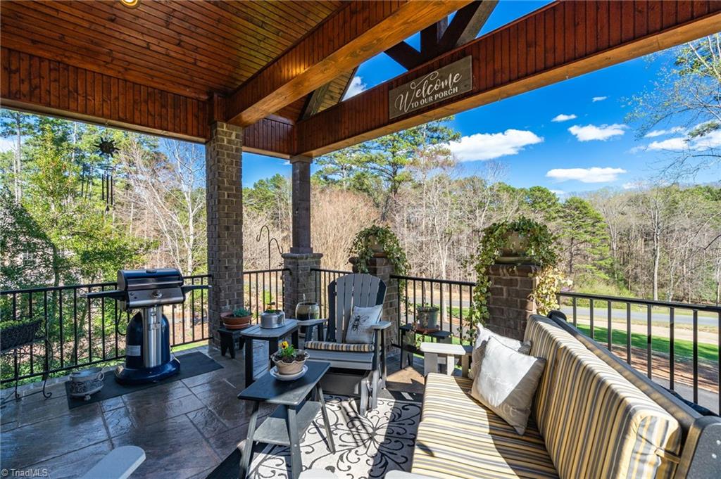 2626 Fox Ridge Road Property Photo 3