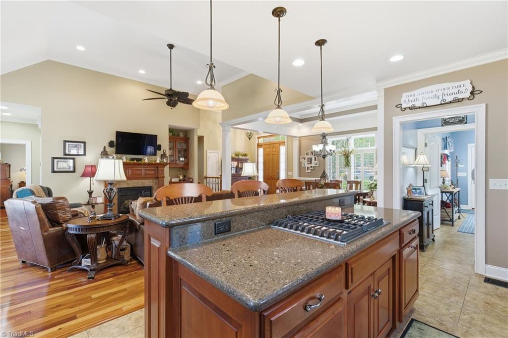 2626 Fox Ridge Road Property Photo 17