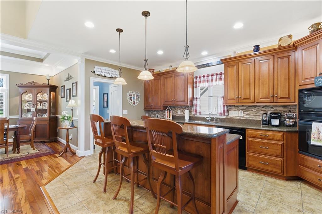 2626 Fox Ridge Road Property Photo 18