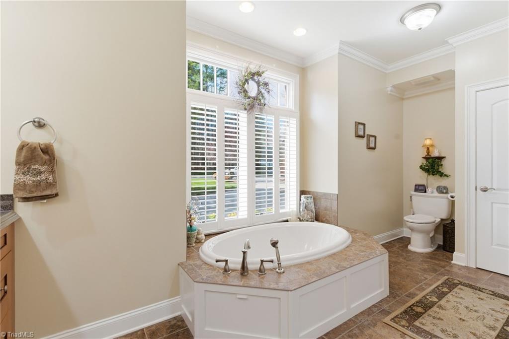 2626 Fox Ridge Road Property Photo 23