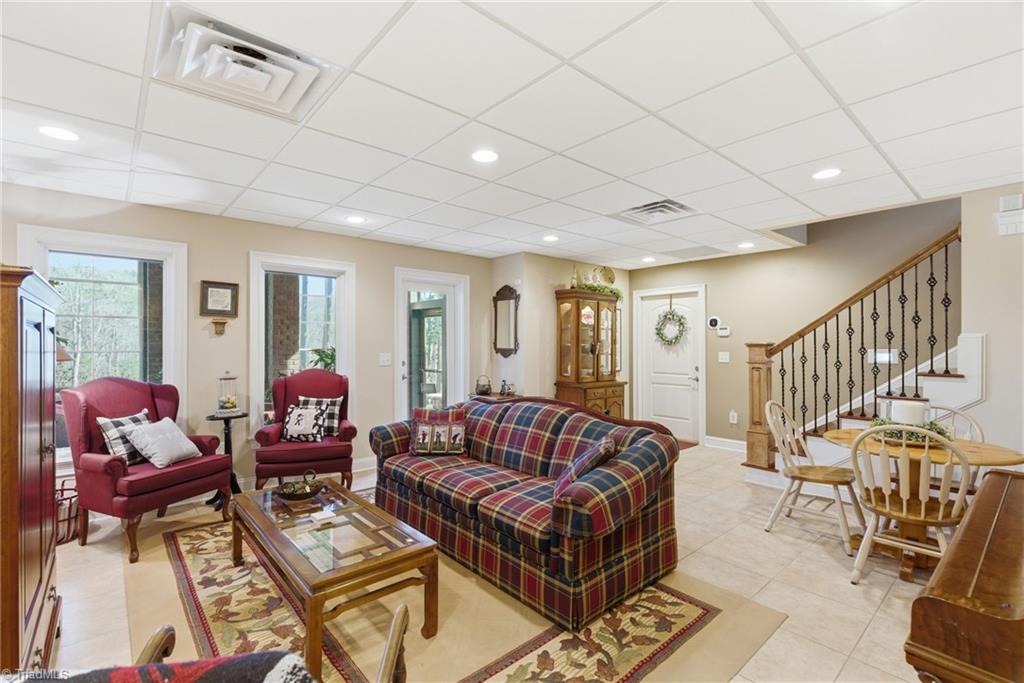 2626 Fox Ridge Road Property Photo 25