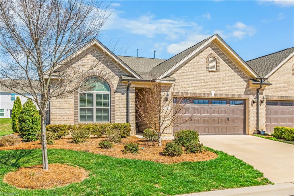 1597 Oakbluffs Drive Property Photo 3