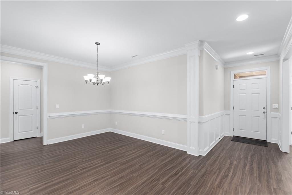1597 Oakbluffs Drive Property Photo 6