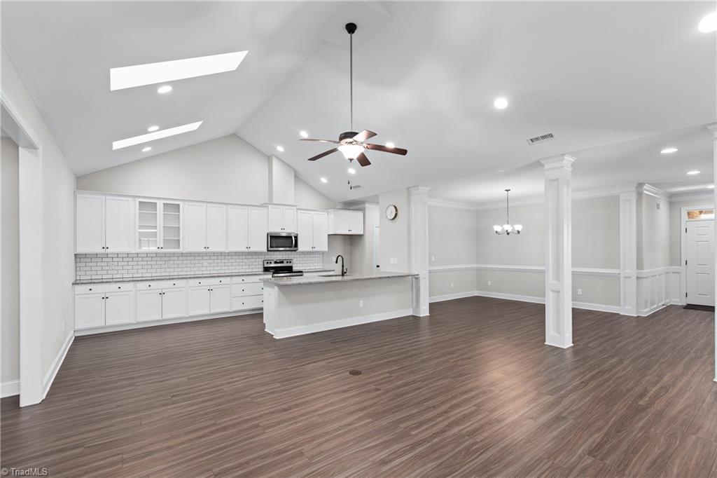 1597 Oakbluffs Drive Property Photo 14