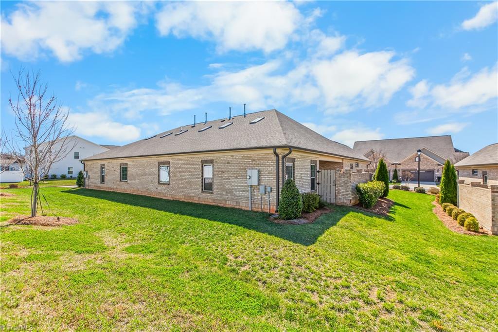 1597 Oakbluffs Drive Property Photo 41