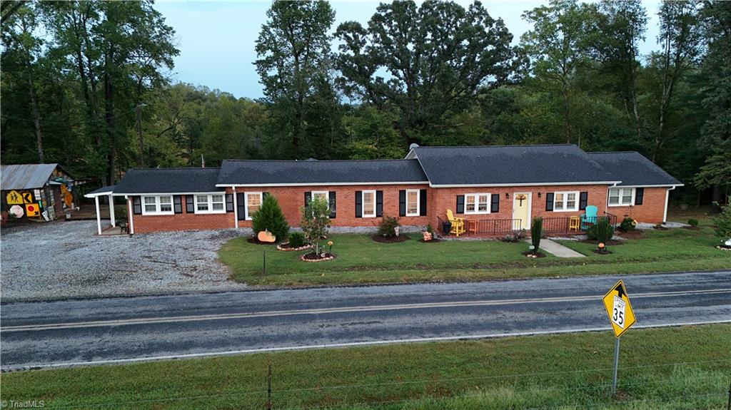 4797 Rockford Road Property Photo 1