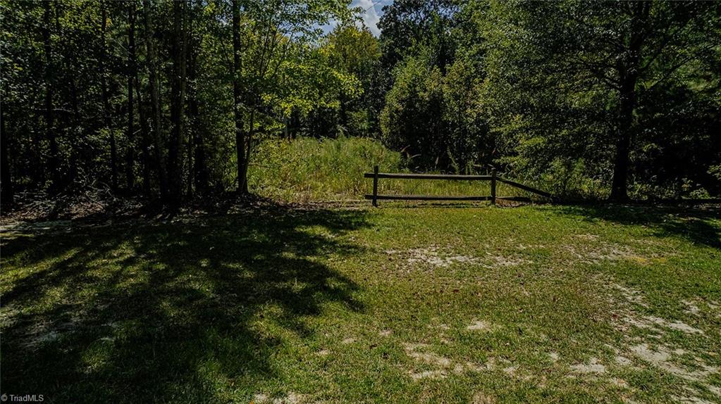 120 Lindsey Lane Property Photo 10