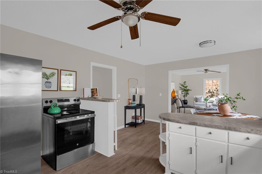 108 Pebble Trail Property Photo 14