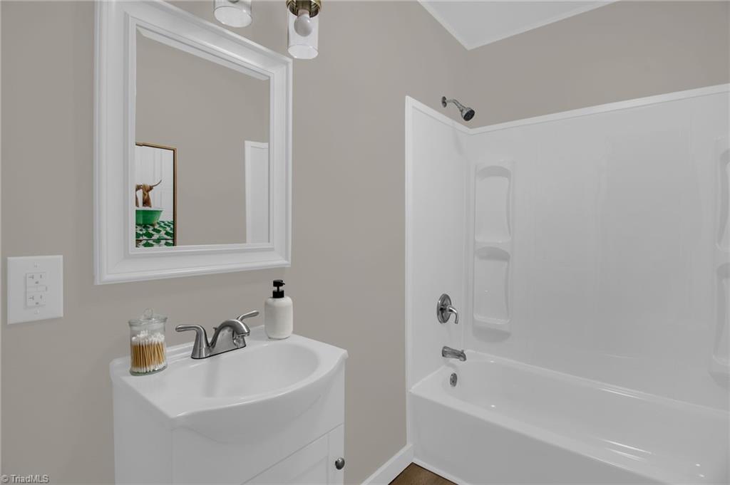 108 Pebble Trail Property Photo 18
