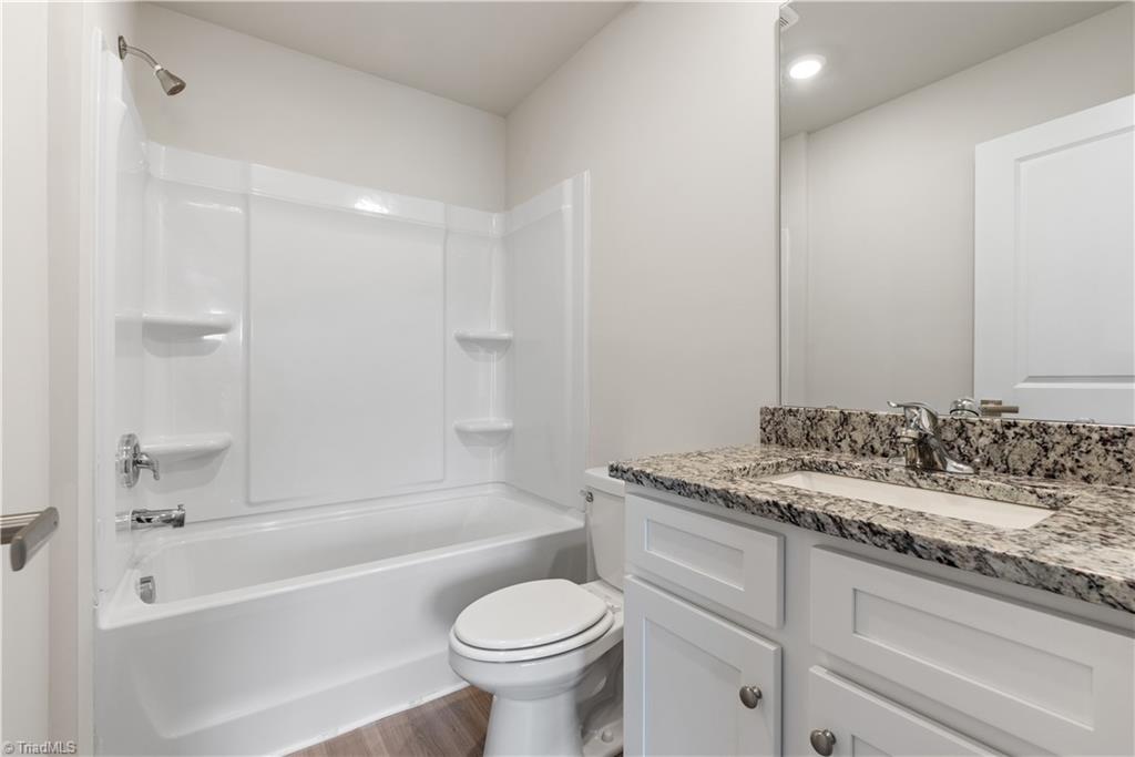 3411 Robindale Drive Property Photo 22