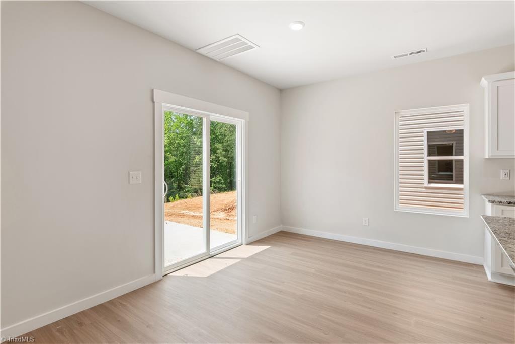 3410 Robindale Drive Property Photo 13