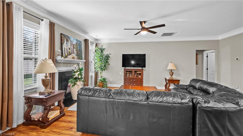3159 Perrin Drive Property Photo 8