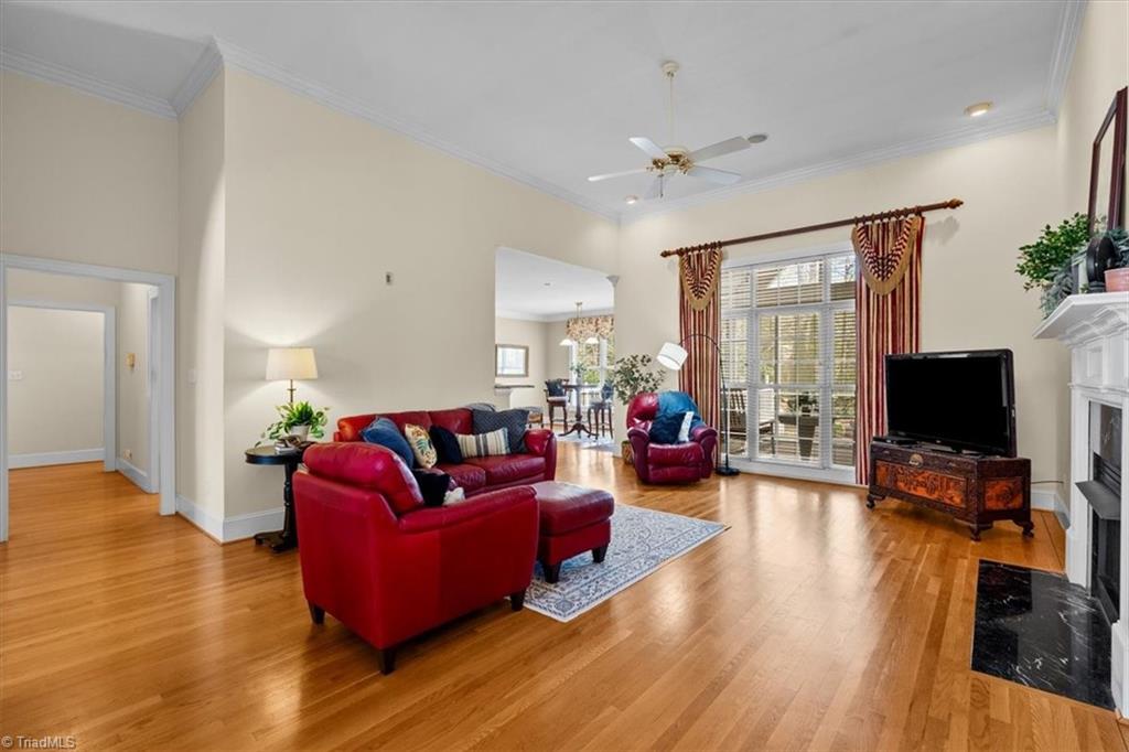 708 Croswell Court Property Photo 8