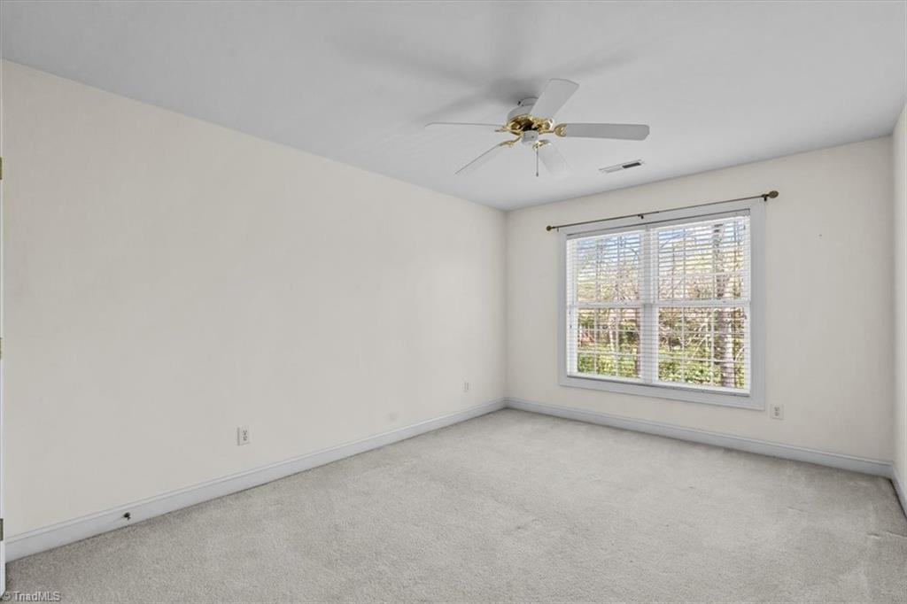 708 Croswell Court Property Photo 31
