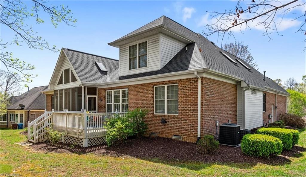 708 Croswell Court Property Photo 38