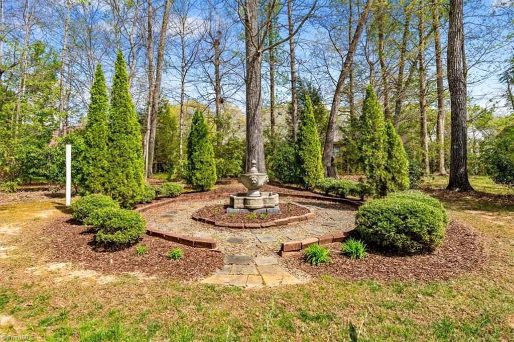708 Croswell Court Property Photo 40