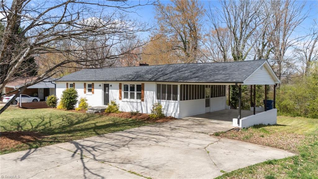 735 Hallmark Drive