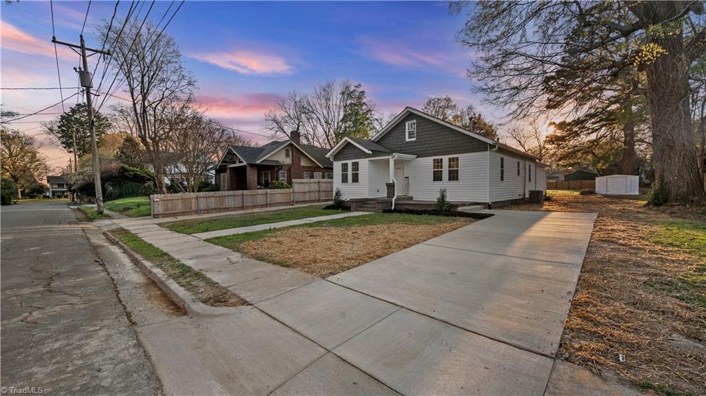 615 Atwater Street Property Photo 24