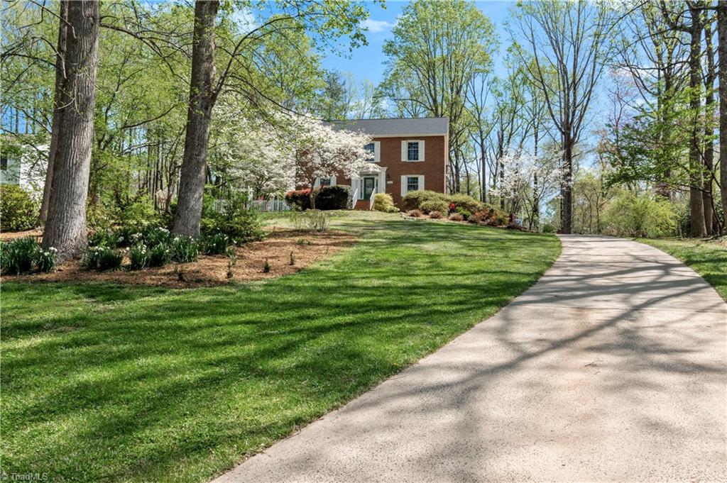 5664 Regents Park Road