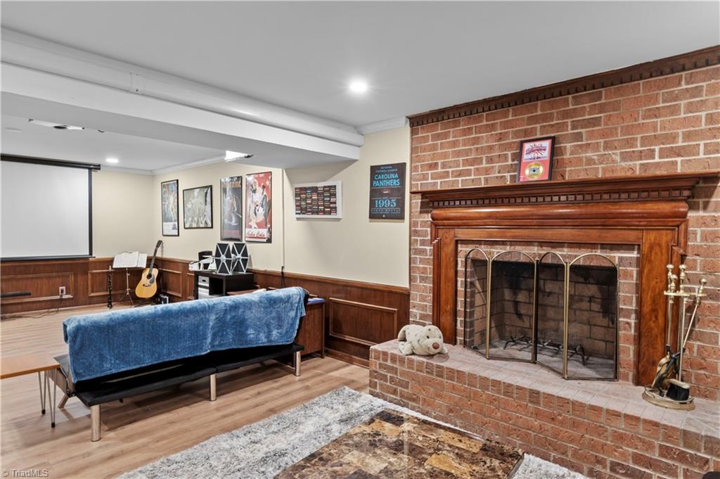 5664 Regents Park Road Property Photo 1