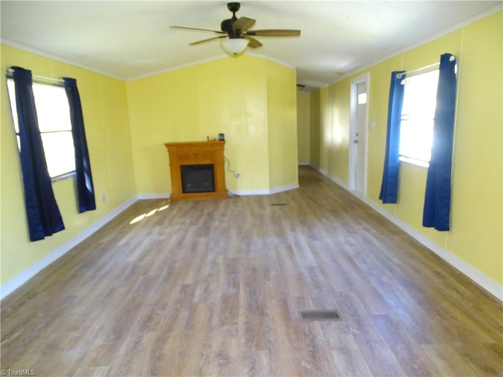453 Riverview Lane Property Photo 11