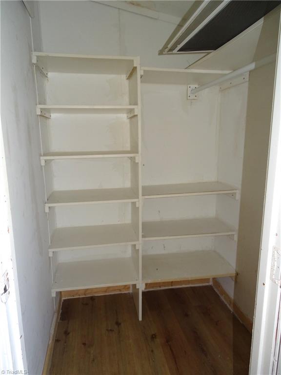 453 Riverview Lane Property Photo 18