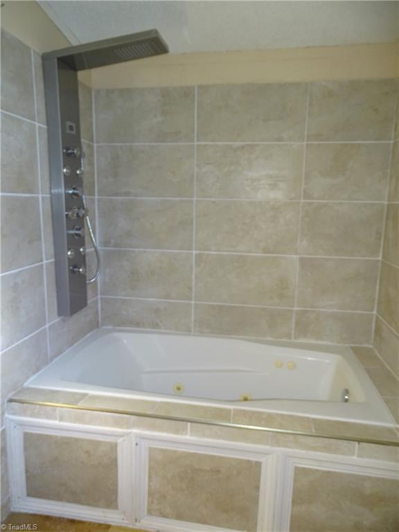 453 Riverview Lane Property Photo 21