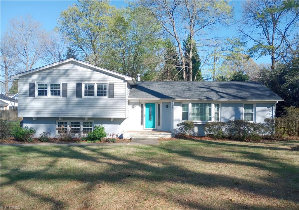 3202 Northampton Drive Property Photo 1