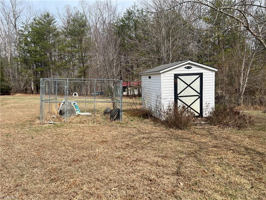 1024 Frans Road Property Photo 24