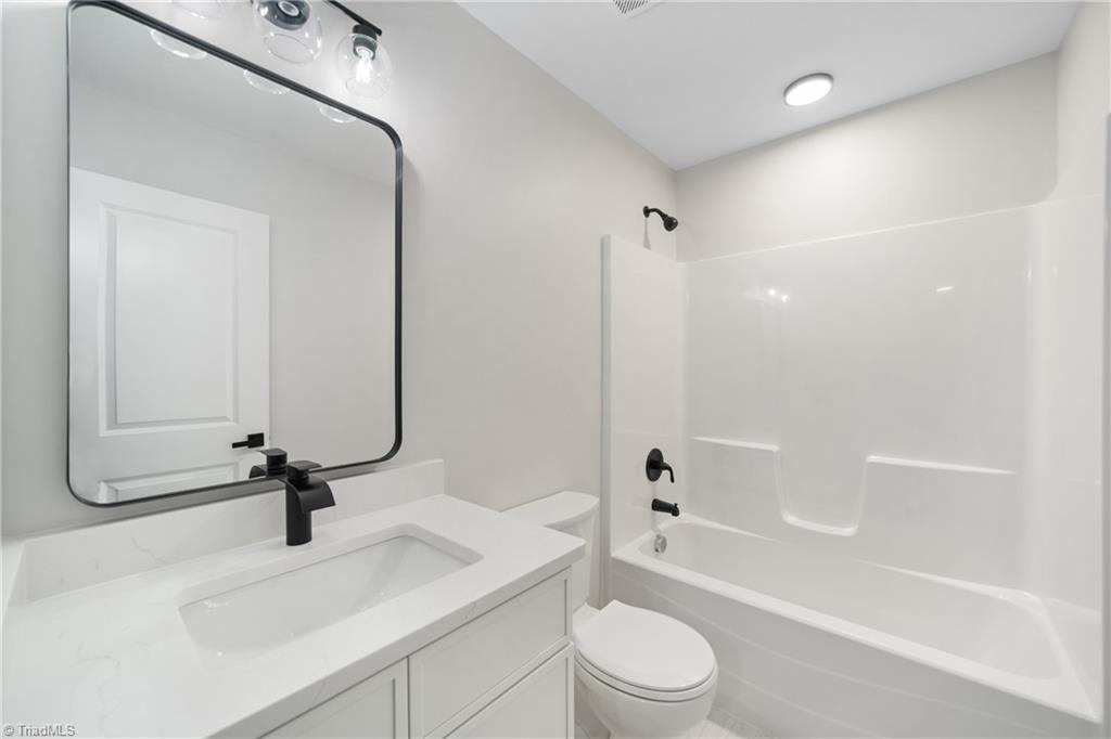 534 Virginia Drive Property Photo 27