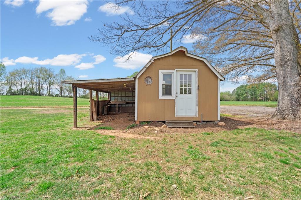 151 Goodall Lane Property Photo 16