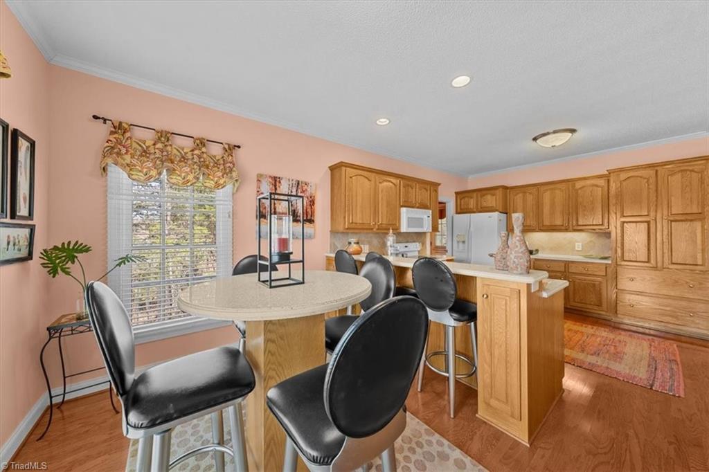 704 Shoreline Drive Property Photo 16