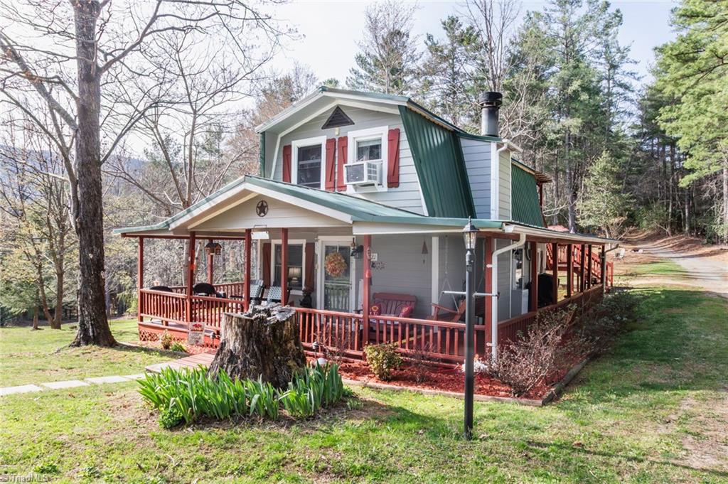 6414 Summit Road Property Photo 1