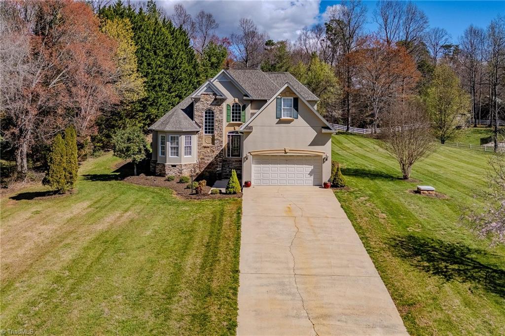 166 Laurel Creek Drive Property Photo 3