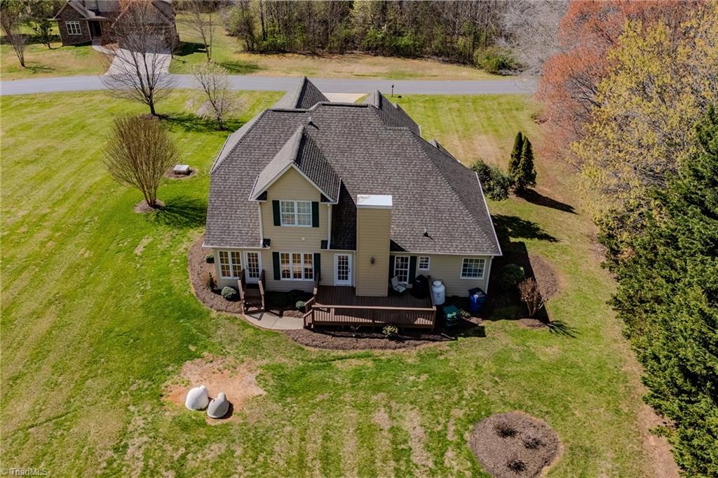 166 Laurel Creek Drive Property Photo 6