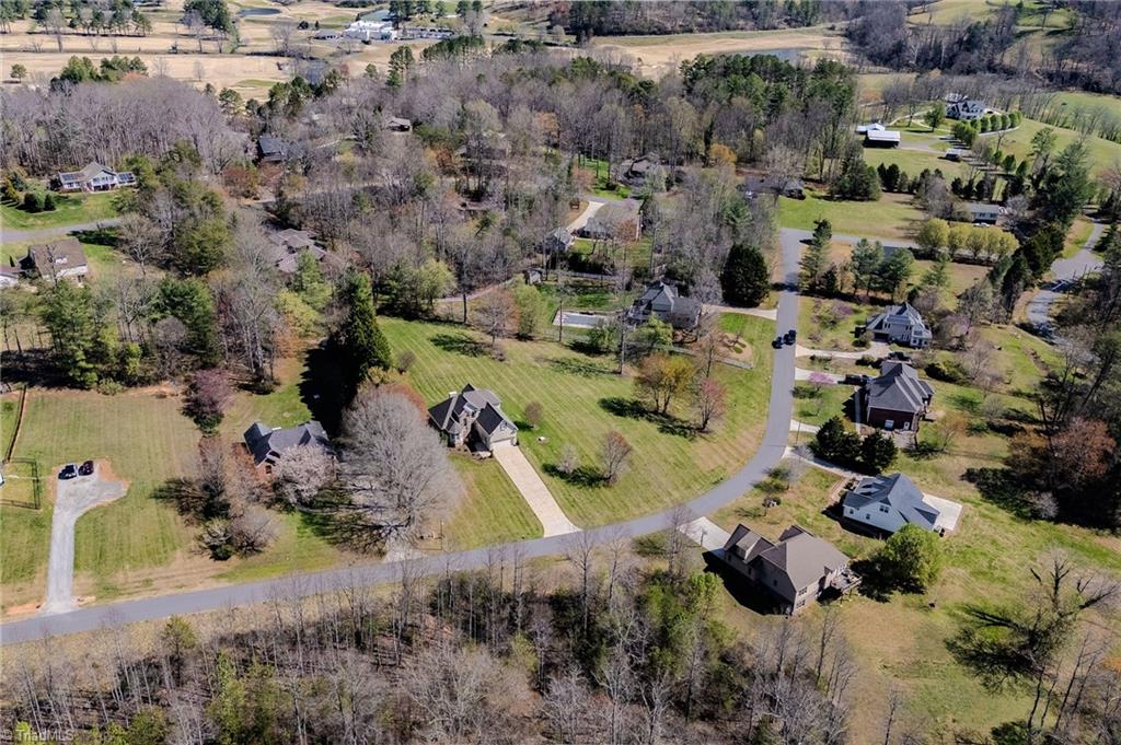 166 Laurel Creek Drive Property Photo 7