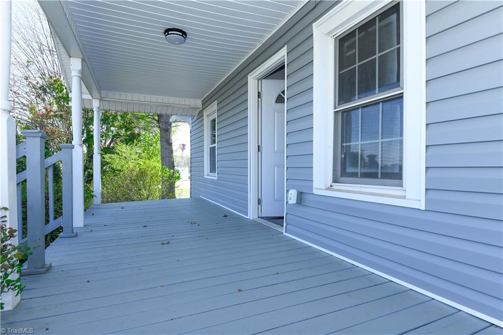 1618 Connor Place Property Photo 5