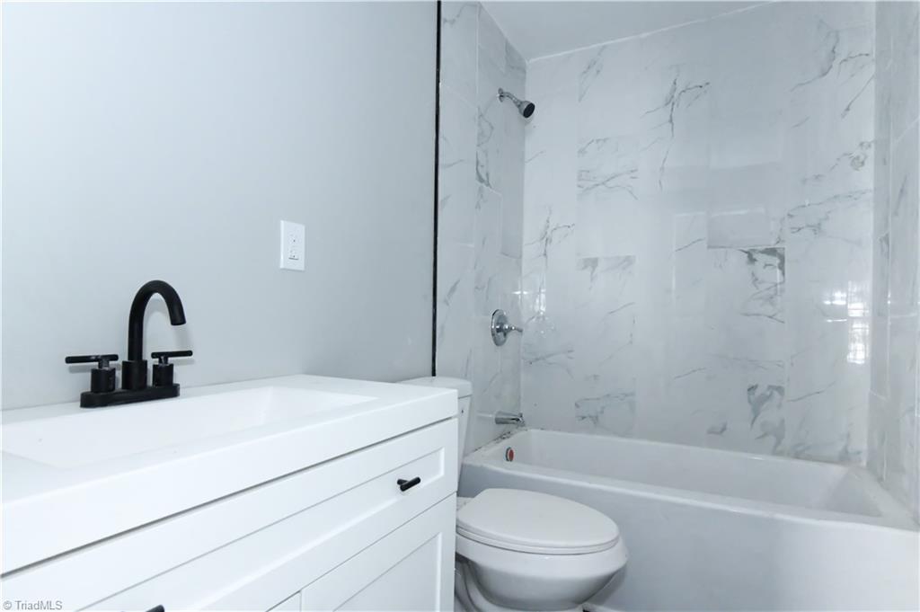1618 Connor Place Property Photo 8